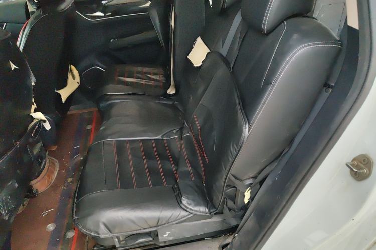 Used BYD Song MAX 2017 1.5T Automatic Smart Connect Elite 7-Seater Left Rear Seat