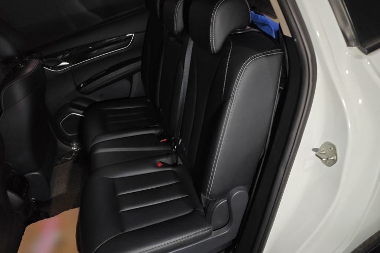 Used BYD Song MAX 2017 1.5T Automatic Smart Connect Elite 7-Seater Left Rear Seat