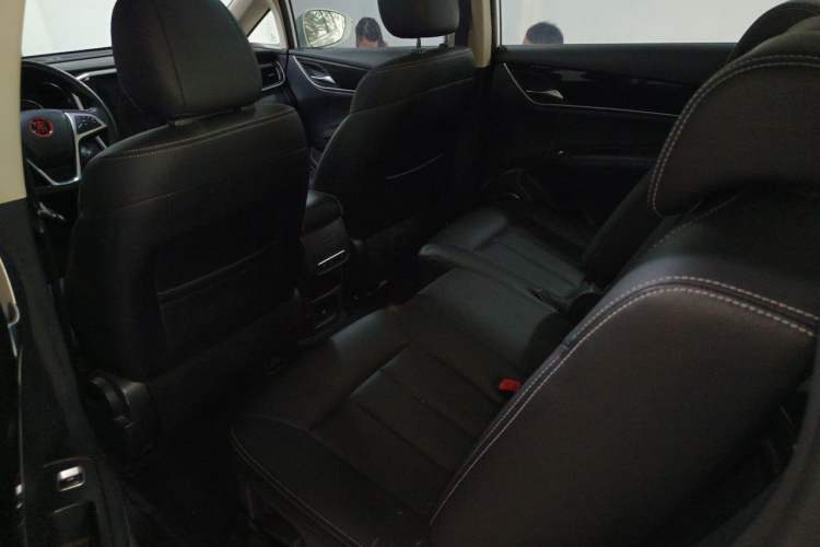 Used BYD Song MAX 2017 1.5T Automatic Smart Connect Elite 7-Seater Left Rear Seat