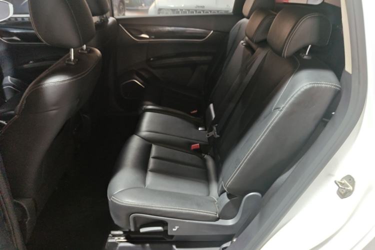 Used BYD Song MAX 2017 1.5T Manual Smart Connect Luxury 7-Seater Left Rear Seat