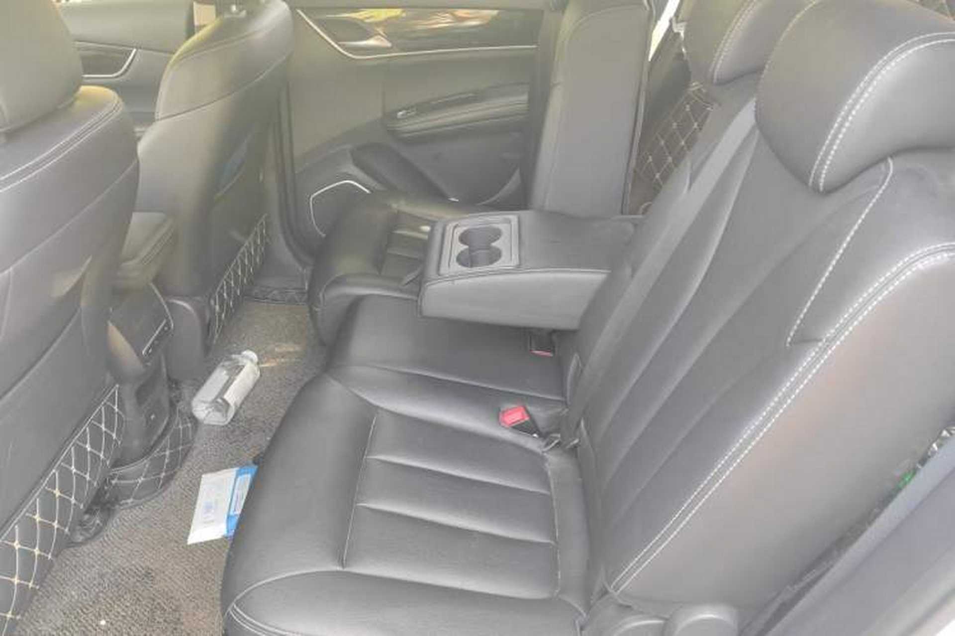 Used BYD Song MAX 2017 1.5T Automatic Smart Connect Elite 7-Seater Left Rear Seat