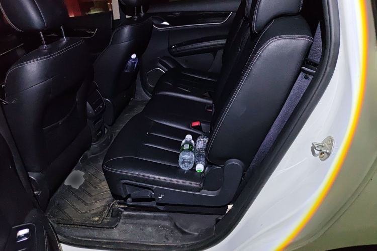 Used BYD Song MAX 2017 1.5T Automatic Smart Connect Luxury 7-Seater Left Rear Seat