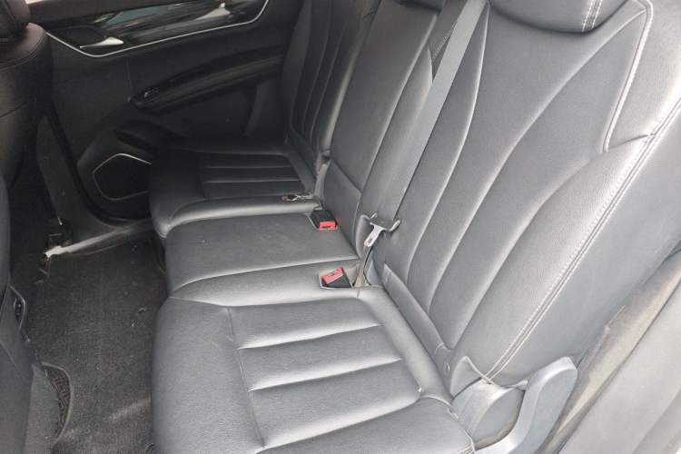 Used BYD Song MAX 2017 1.5T Automatic Smart Connect Elite 7-Seater Left Rear Seat