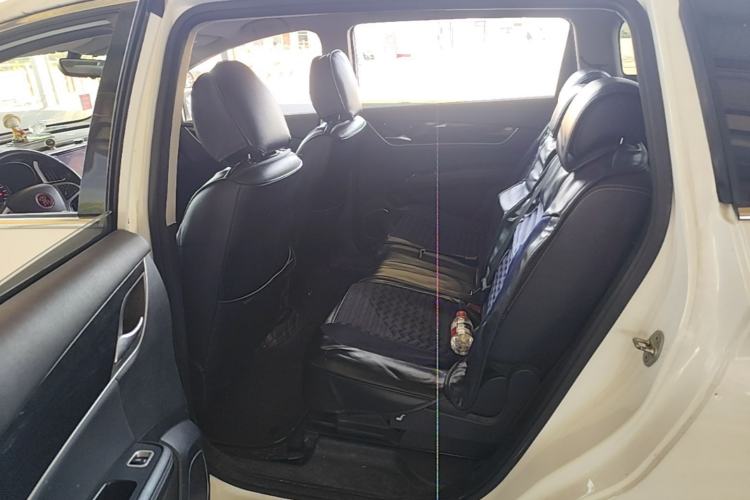 Used BYD Song MAX 2017 1.5T Automatic Smart Connect Prestige 7-Seater Left Rear Seat