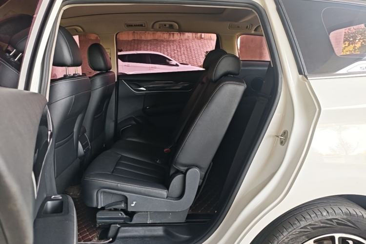 Used BYD Song MAX 2017 1.5T Automatic Smart Connect Elite 7-Seater Left Rear Seat
