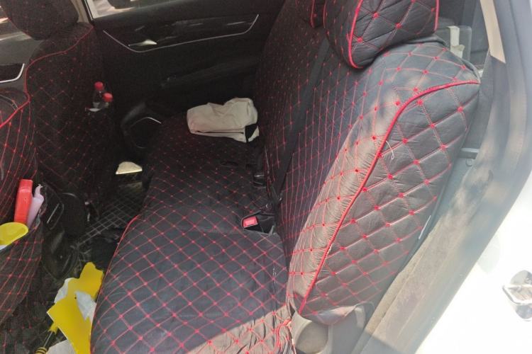 Used BYD Song MAX 2017 1.5T Automatic Smart Connect Elite 7-Seater Left Rear Seat