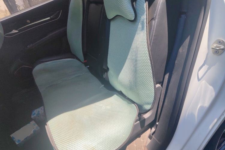 Used BYD Song MAX 2017 1.5T Automatic Smart Connect Prestige 7-Seater Left Rear Seat