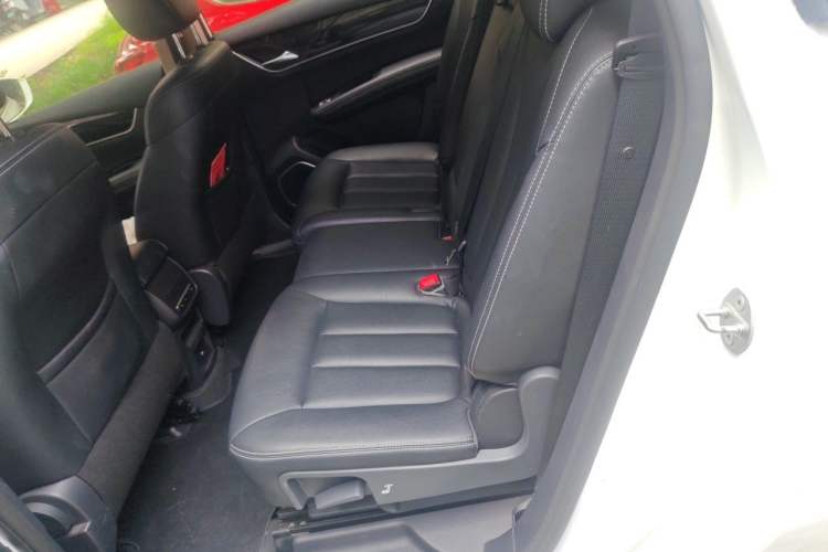 Used BYD Song MAX 2017 1.5T Automatic Smart Connect Elite 7-Seater Left Rear Seat
