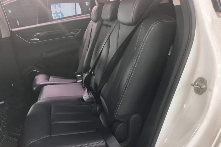 Used BYD Song MAX 2017 1.5T Automatic Smart Connect Elite 7-Seater Left Rear Seat