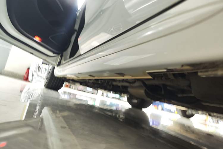 Used BYD Song MAX 2017 1.5T Automatic Smart Connect Prestige 7-Seater Left Side Sill