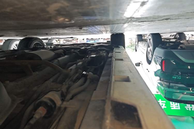 Used BYD Song MAX 2017 1.5T Automatic Smart Connect Prestige 7-Seater Left Side Sill
