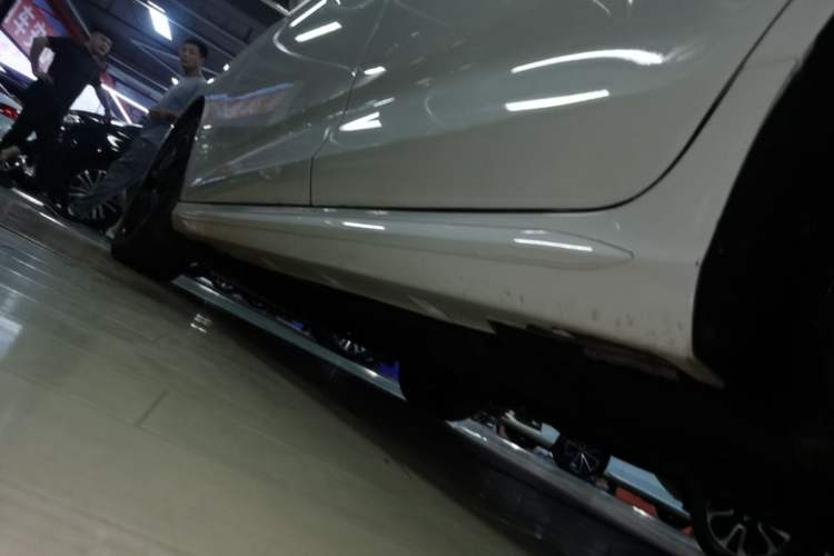 Used BYD Song MAX 2017 1.5T Automatic Smart Connect Elite 7-Seater Left Side Sill