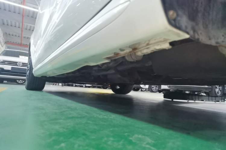 Used BYD Song MAX 2017 1.5T Automatic Smart Connect Prestige 7-Seater Left Side Sill