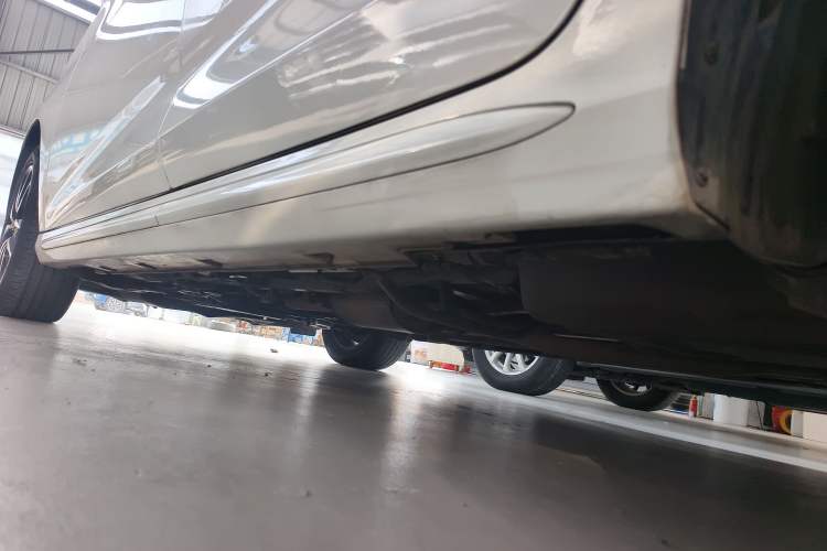 Used BYD Song MAX 2017 1.5T Automatic Smart Connect Elite 7-Seater Left Side Sill