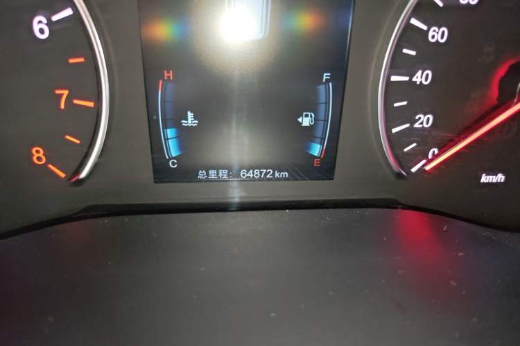 Used BYD Song MAX 2017 1.5T Automatic Smart Connect Luxury 7-Seater Odometer Close Up