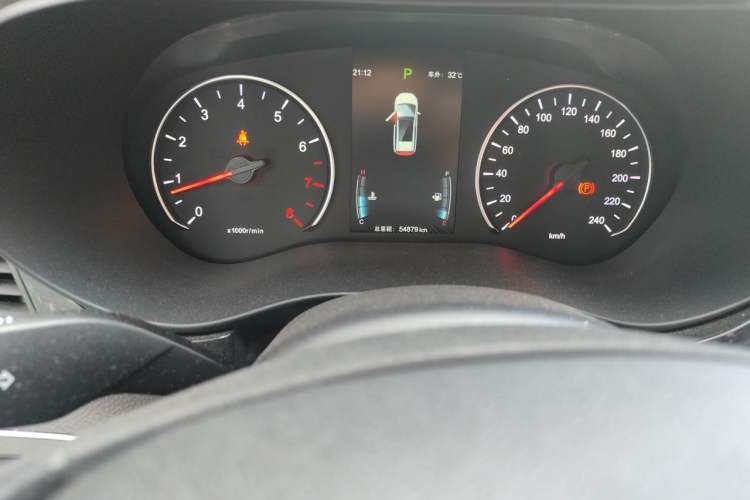 Used BYD Song MAX 2017 1.5T Automatic Smart Connect Elite 7-Seater Odometer Close Up
