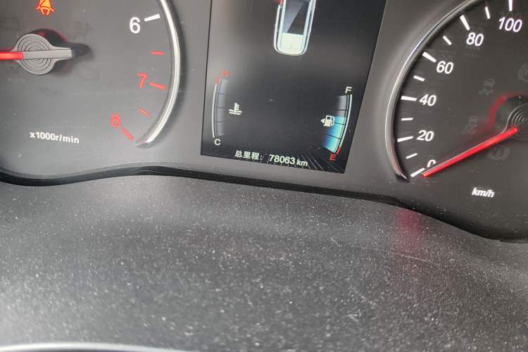 Used BYD Song MAX 2017 1.5T Automatic Smart Connect Elite 7-Seater Odometer Close Up
