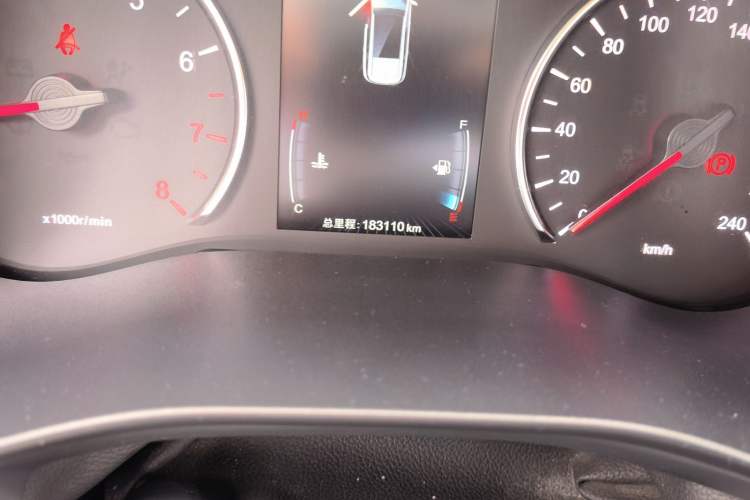 Used BYD Song MAX 2017 1.5T Automatic Smart Connect Prestige 7-Seater Odometer Close Up