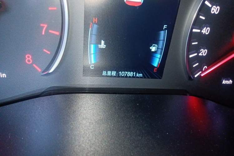 Used BYD Song MAX 2017 1.5T Automatic Smart Connect Elite 7-Seater Odometer Close Up