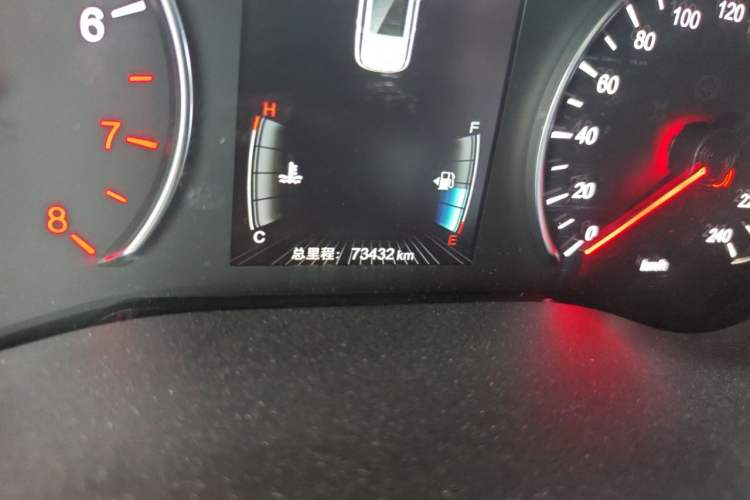 Used BYD Song MAX 2017 1.5T Automatic Smart Connect Prestige 7-Seater Odometer Close Up