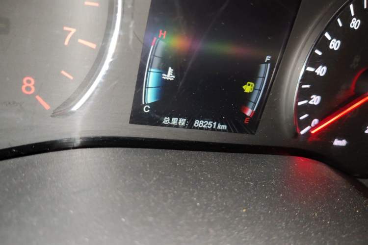 Used BYD Song MAX 2017 1.5T Automatic Smart Connect Elite 7-Seater Odometer Close Up