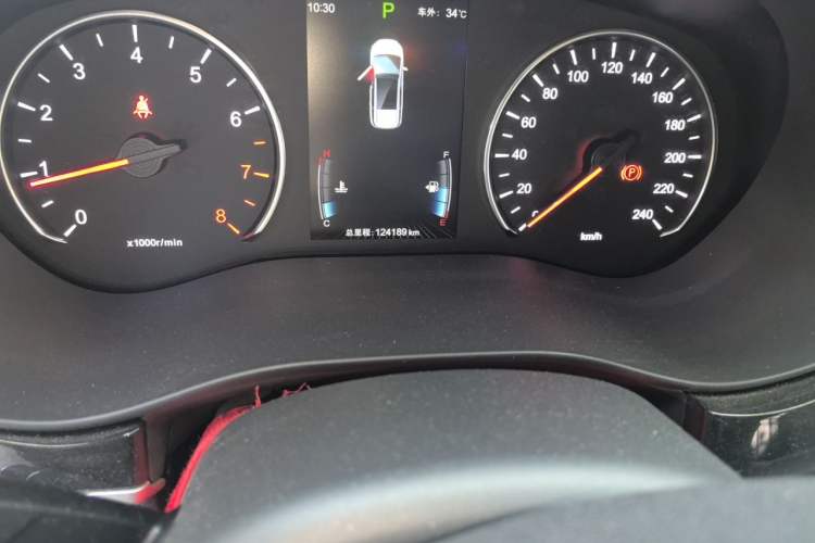 Used BYD Song MAX 2017 1.5T Automatic Smart Connect Elite 7-Seater Odometer Close Up