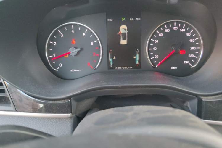 Used BYD Song MAX 2017 1.5T Automatic Smart Connect Prestige 7-Seater Odometer Close Up