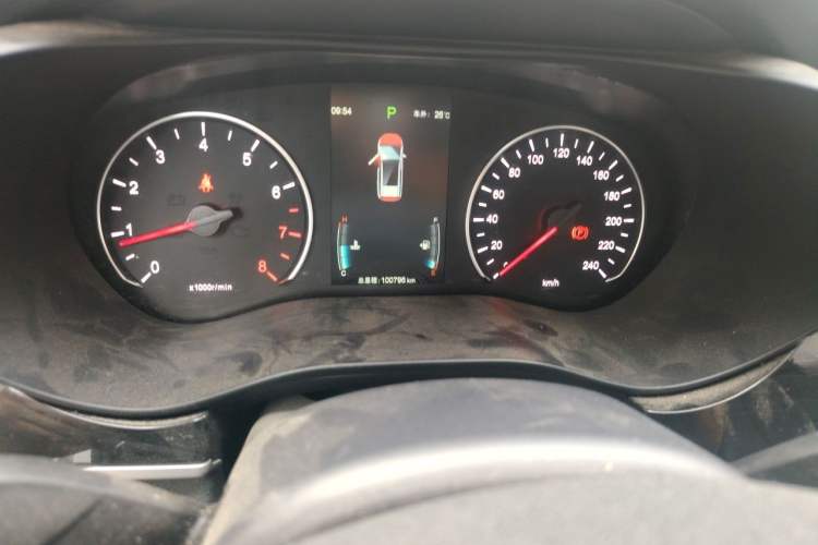 Used BYD Song MAX 2017 1.5T Automatic Smart Connect Prestige 7-Seater Odometer Close Up