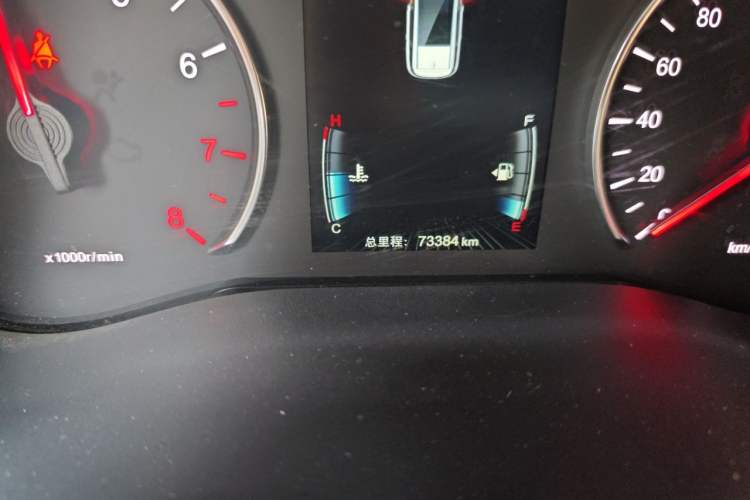 Used BYD Song MAX 2017 1.5T Automatic Smart Connect Elite 7-Seater Odometer Close Up