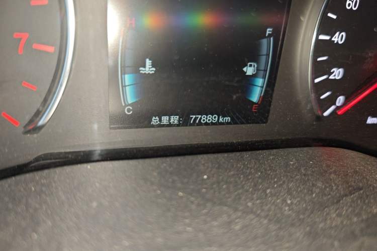 Used BYD Song MAX 2017 1.5T Manual Smart Connect Luxury 7-Seater Odometer Close Up
