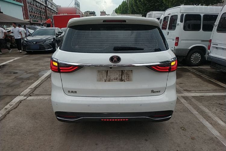 Used BYD Song MAX 2017 1.5T Manual Smart Connect Luxury 7-Seater Rear