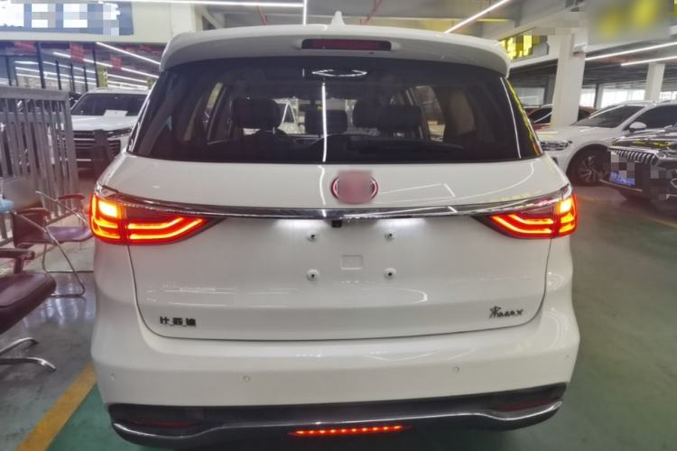 Used BYD Song MAX 2017 1.5T Automatic Smart Connect Prestige 7-Seater Rear