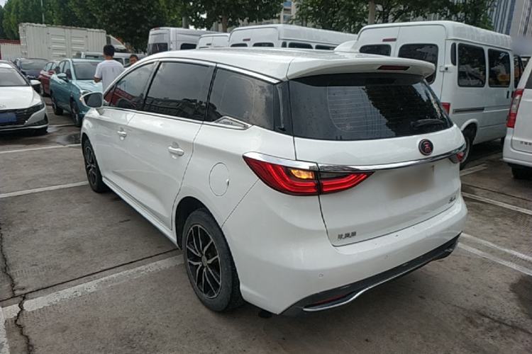 Used BYD Song MAX 2017 1.5T Manual Smart Connect Luxury 7-Seater Rear Left 45 Deg
