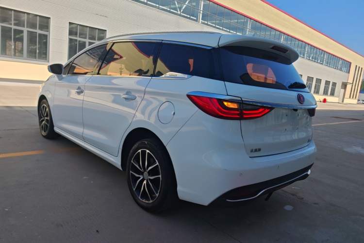 Used BYD Song MAX 2017 1.5T Automatic Smart Connect Elite 7-Seater Rear Left 45 Deg