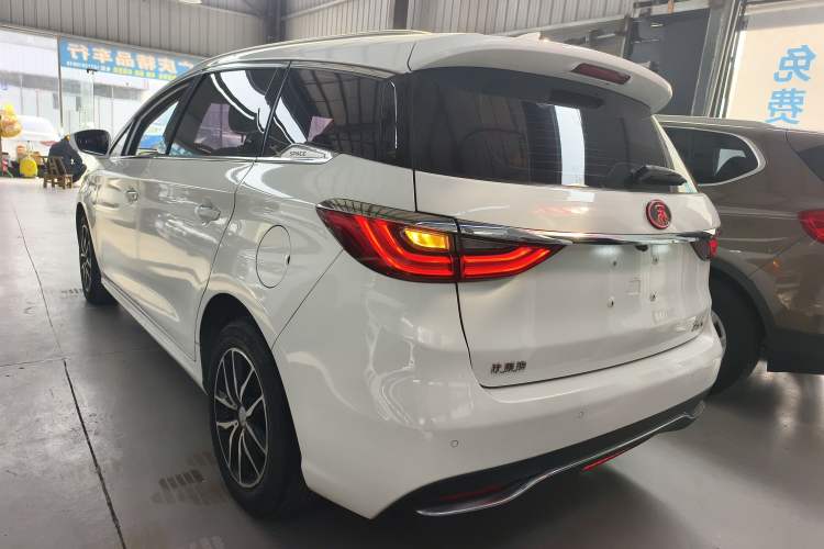 Used BYD Song MAX 2017 1.5T Automatic Smart Connect Elite 7-Seater Rear Left 45 Deg