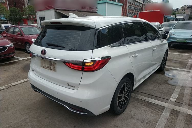 Used BYD Song MAX 2017 1.5T Manual Smart Connect Luxury 7-Seater Rear Right 45 Deg