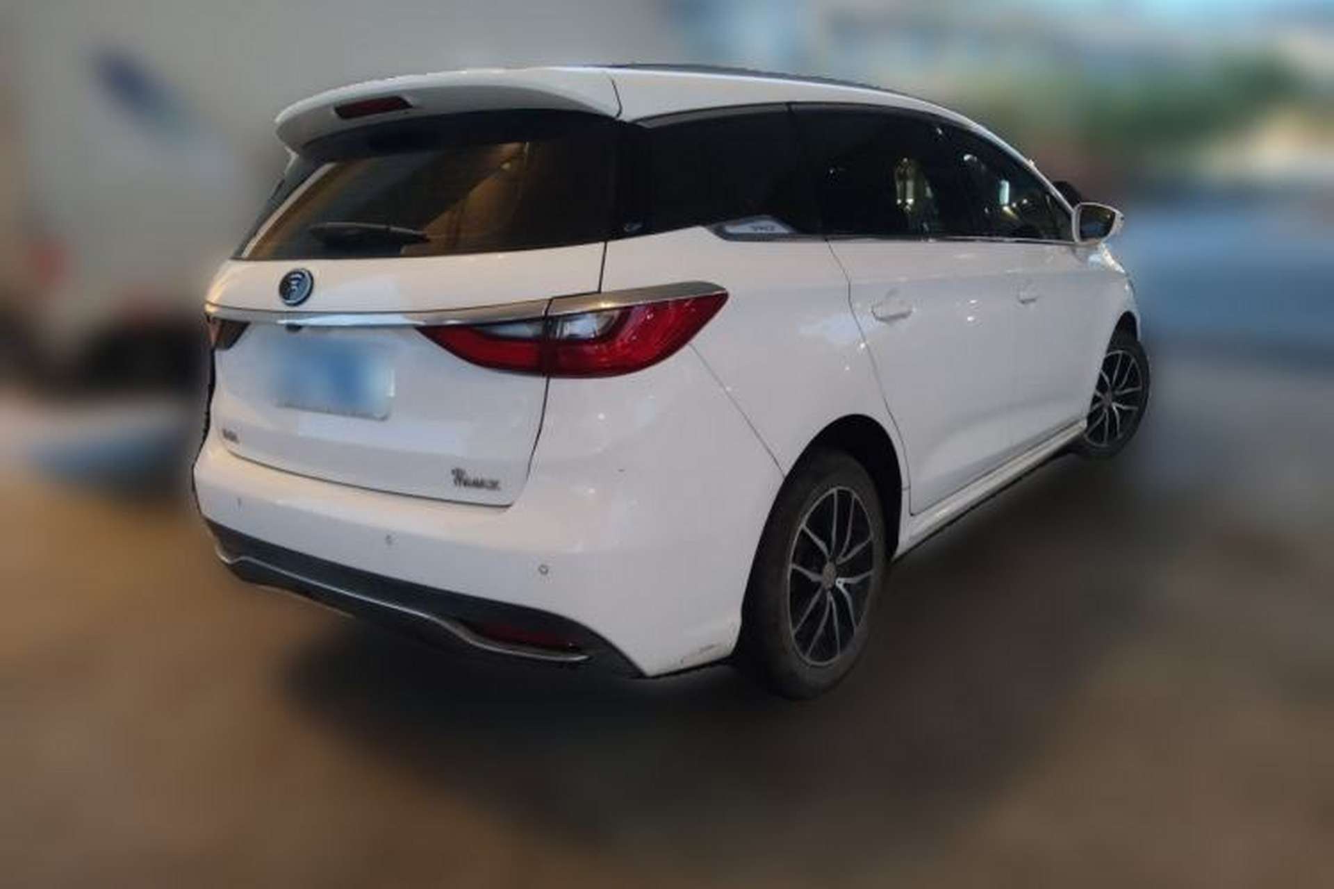 Used BYD Song MAX 2017 1.5T Manual Smart Connect Luxury 7-Seater Rear Right 45 Deg