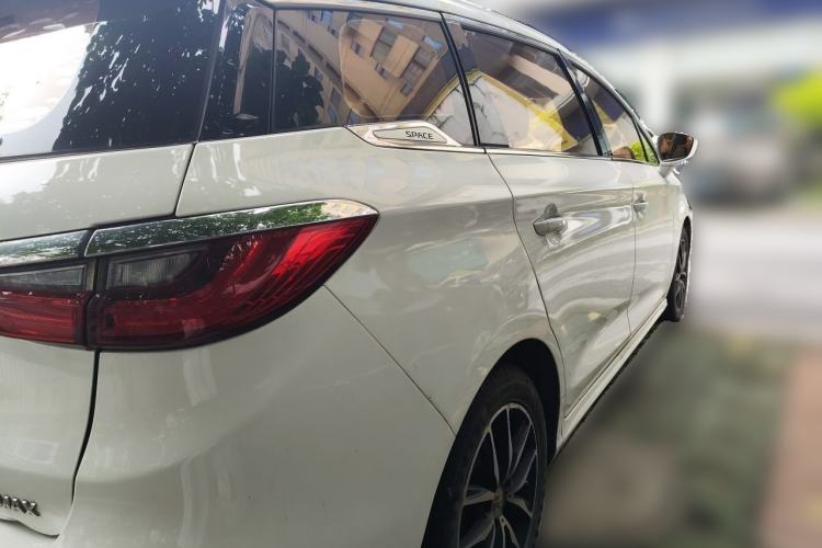 Used BYD Song MAX 2017 1.5T Automatic Smart Connect Elite 7-Seater Rear Right 45 Deg