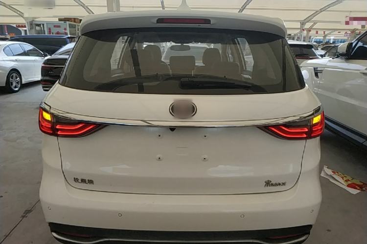 Used BYD Song MAX 2017 1.5T Automatic Smart Connect Elite 7-Seater Rear