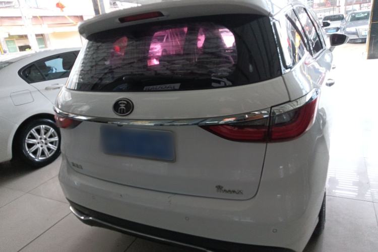 Used BYD Song MAX 2017 1.5T Manual Smart Connect Luxury 7-Seater Rear