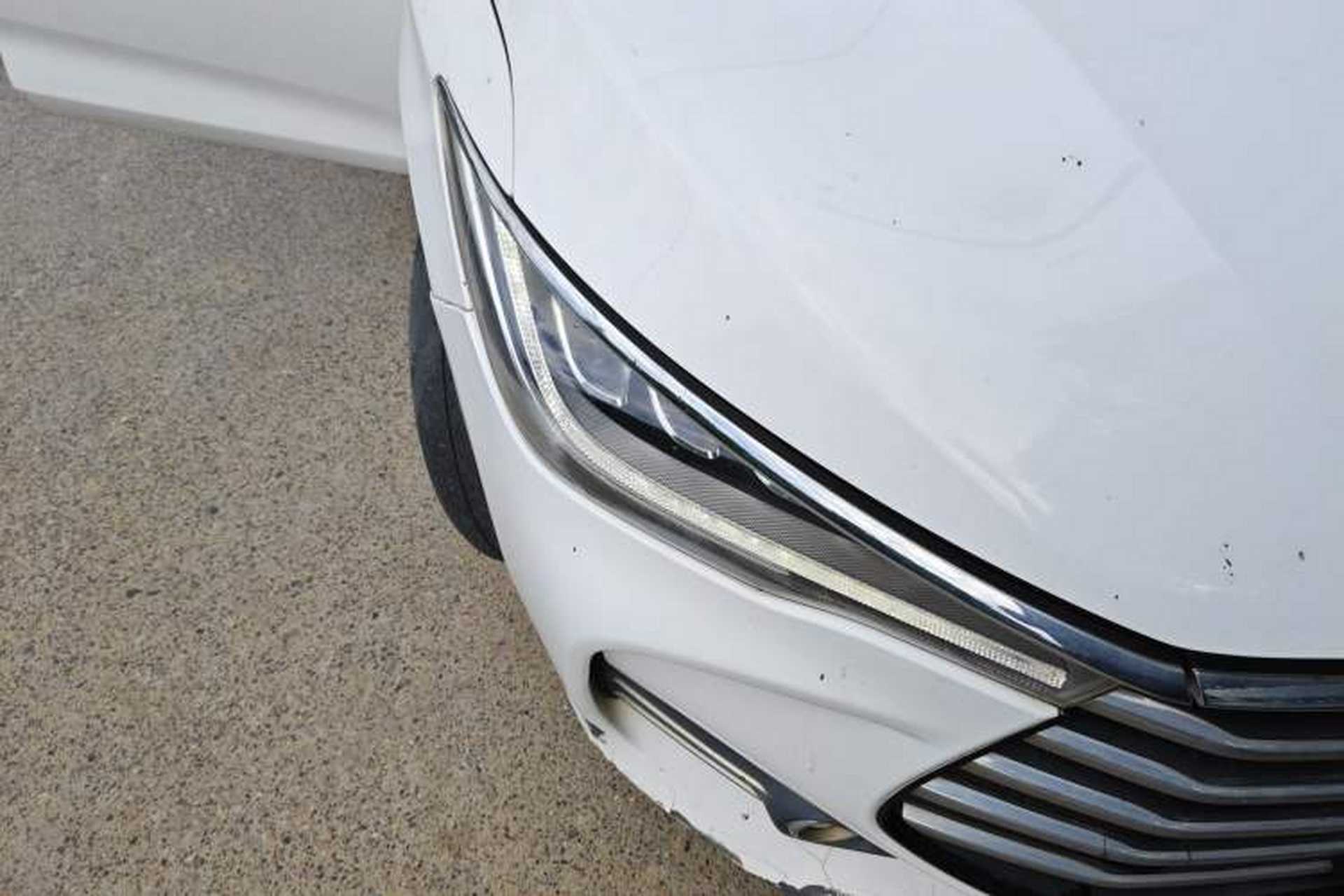 Used BYD Song MAX 2017 1.5T Automatic Smart Connect Elite 7-Seater Right Front Headlight