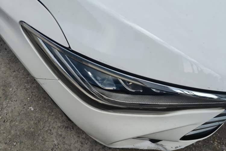 Used BYD Song MAX 2017 1.5T Automatic Smart Connect Elite 7-Seater Right Front Headlight