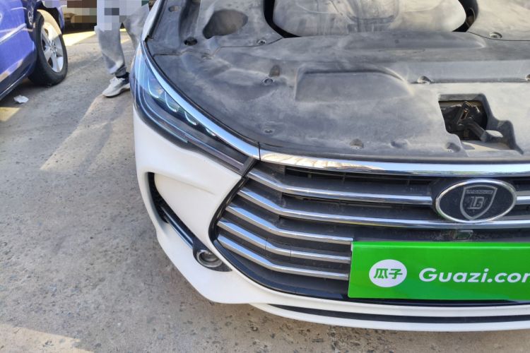 Used BYD Song MAX 2017 1.5T Automatic Smart Connect Elite 7-Seater Right Front Headlight