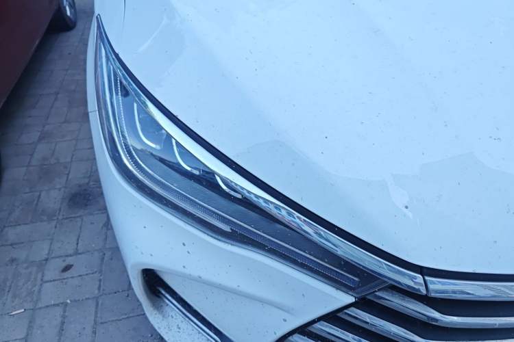 Used BYD Song MAX 2017 1.5T Automatic Smart Connect Luxury 7-Seater Right Front Headlight