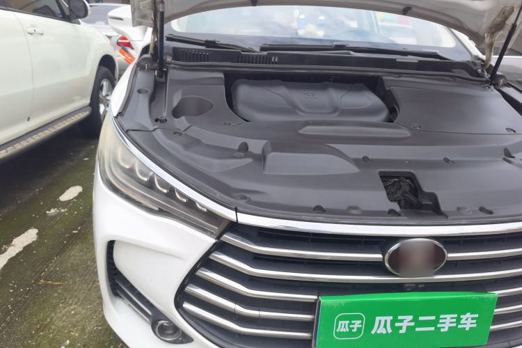 Used BYD Song MAX 2017 1.5T Automatic Smart Connect Prestige 7-Seater Right Front Headlight