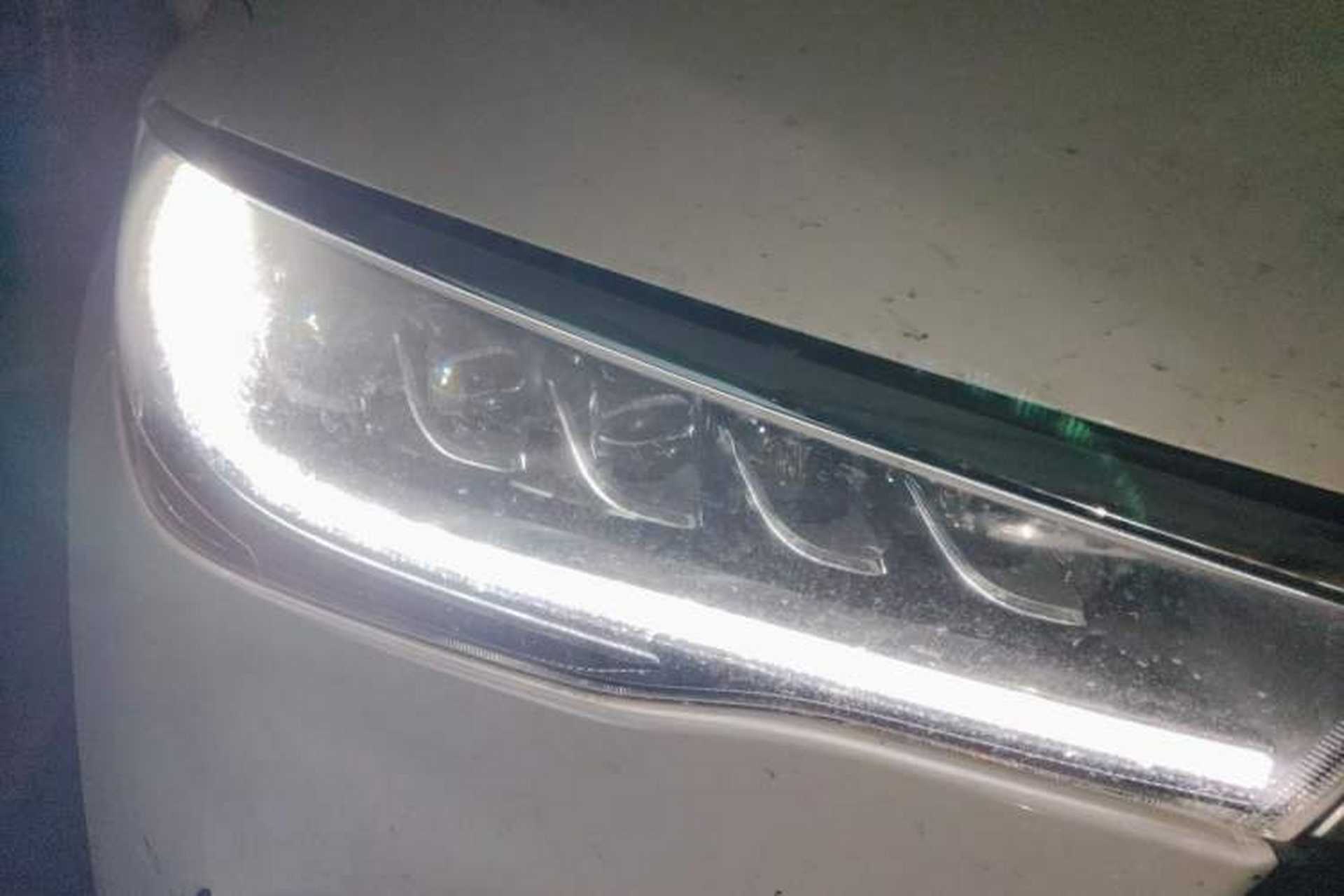 Used BYD Song MAX 2017 1.5T Automatic Smart Connect Elite 7-Seater Right Front Headlight