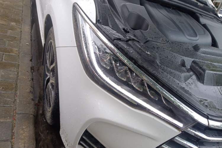 Used BYD Song MAX 2017 1.5T Automatic Smart Connect Elite 7-Seater Right Front Headlight