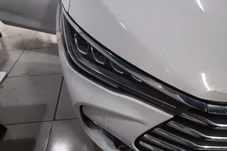 Used BYD Song MAX 2017 1.5T Automatic Smart Connect Elite 7-Seater Right Front Headlight