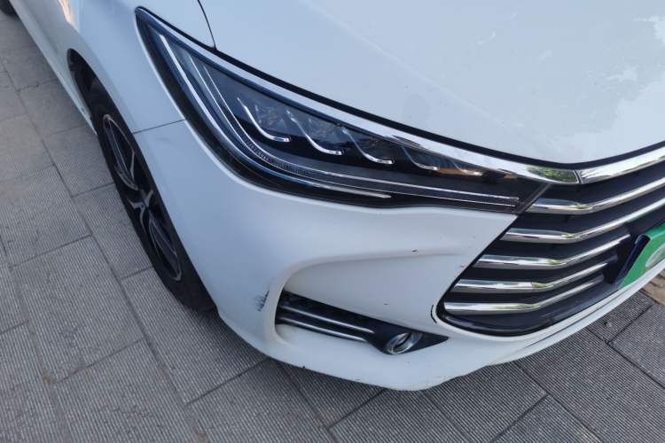 Used BYD Song MAX 2017 1.5T Automatic Smart Connect Elite 7-Seater Right Front Headlight