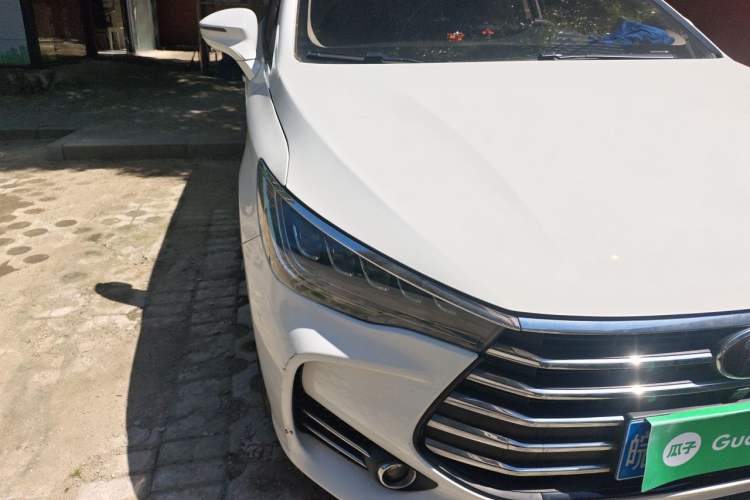 Used BYD Song MAX 2017 1.5T Automatic Smart Connect Elite 7-Seater Right Front Headlight